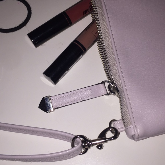 lavender shoulder bag - Picture 2 of 7